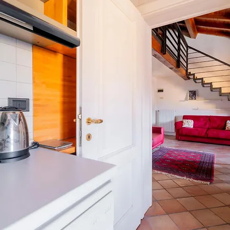 Homeby, Casa Indipendenza