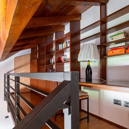 Homeby, Casa Indipendenza 公寓