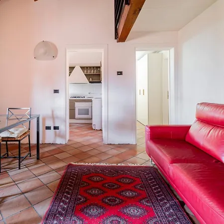 Homeby, Casa Indipendenza