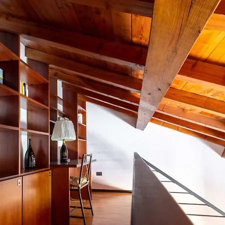 Homeby, Casa Indipendenza