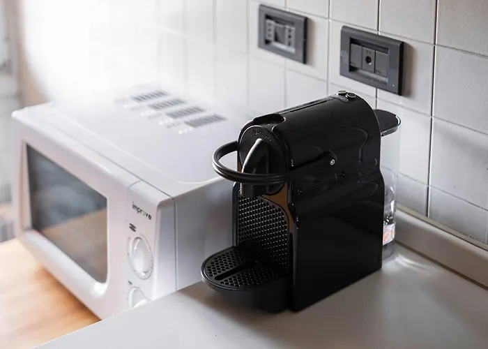 Homeby, Casa Indipendenza Bolonya